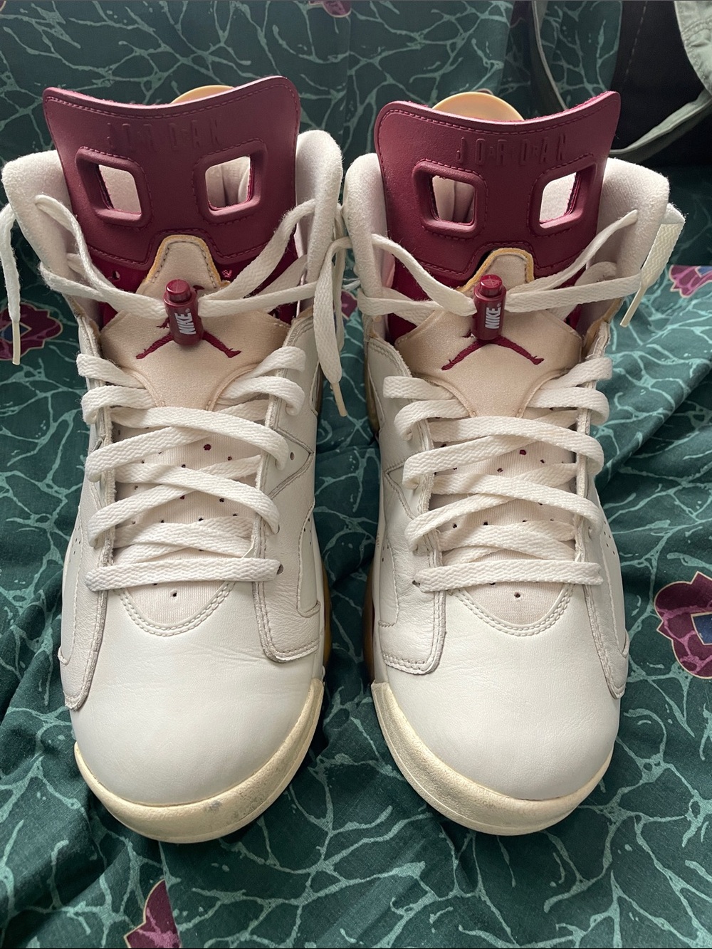 Nike Air Jordan Maroon 6 2016 size 11